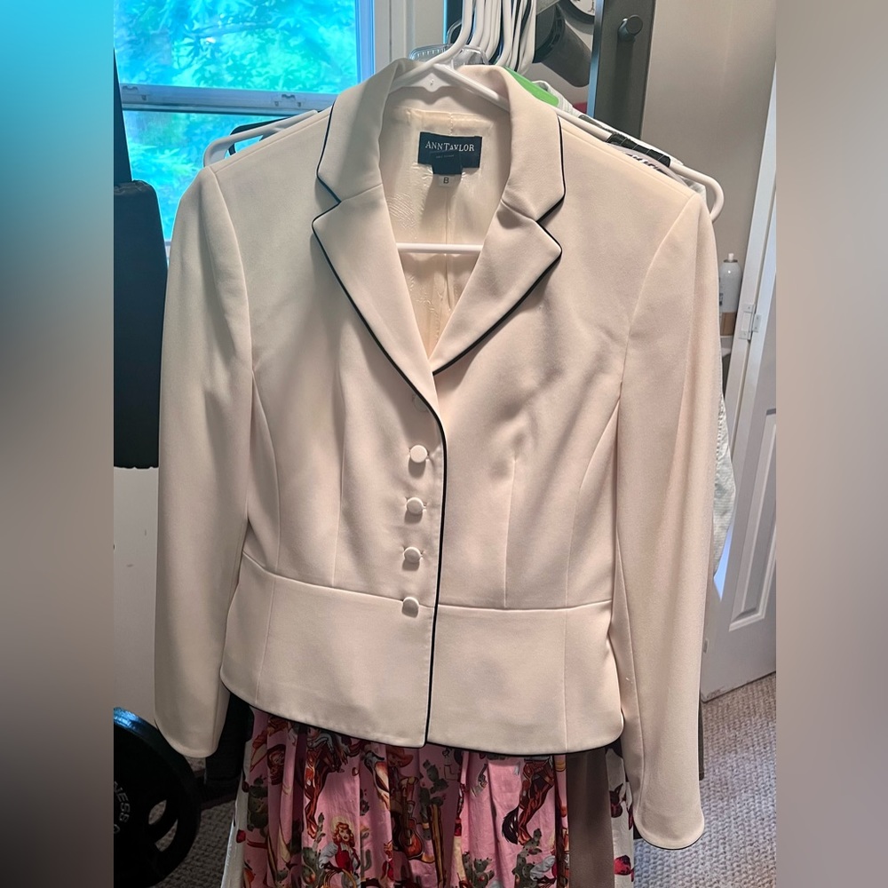 Ann Taylor Cream Short Blazer